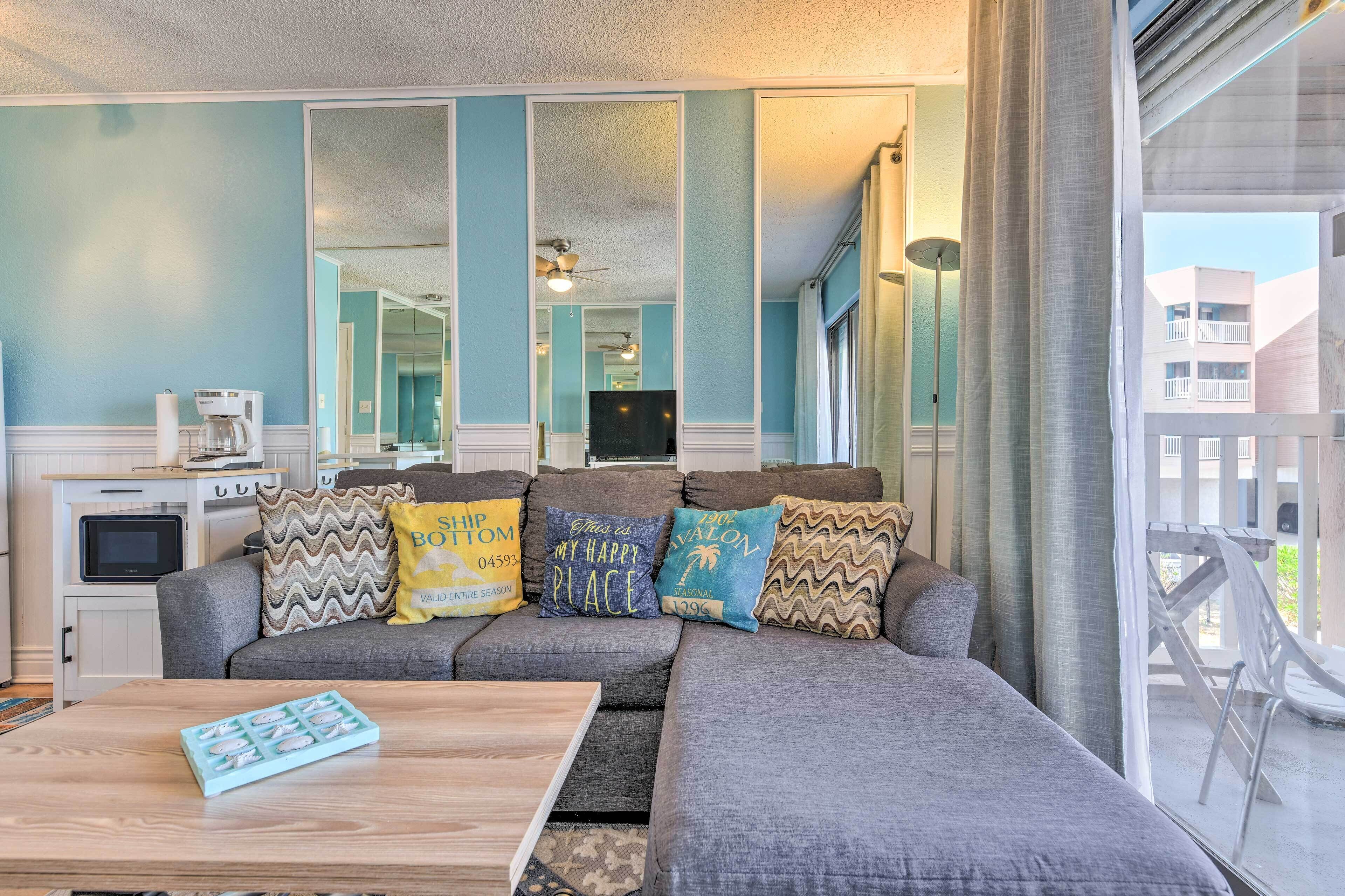 Beachside Corpus Christi Condo w/ Amenities!