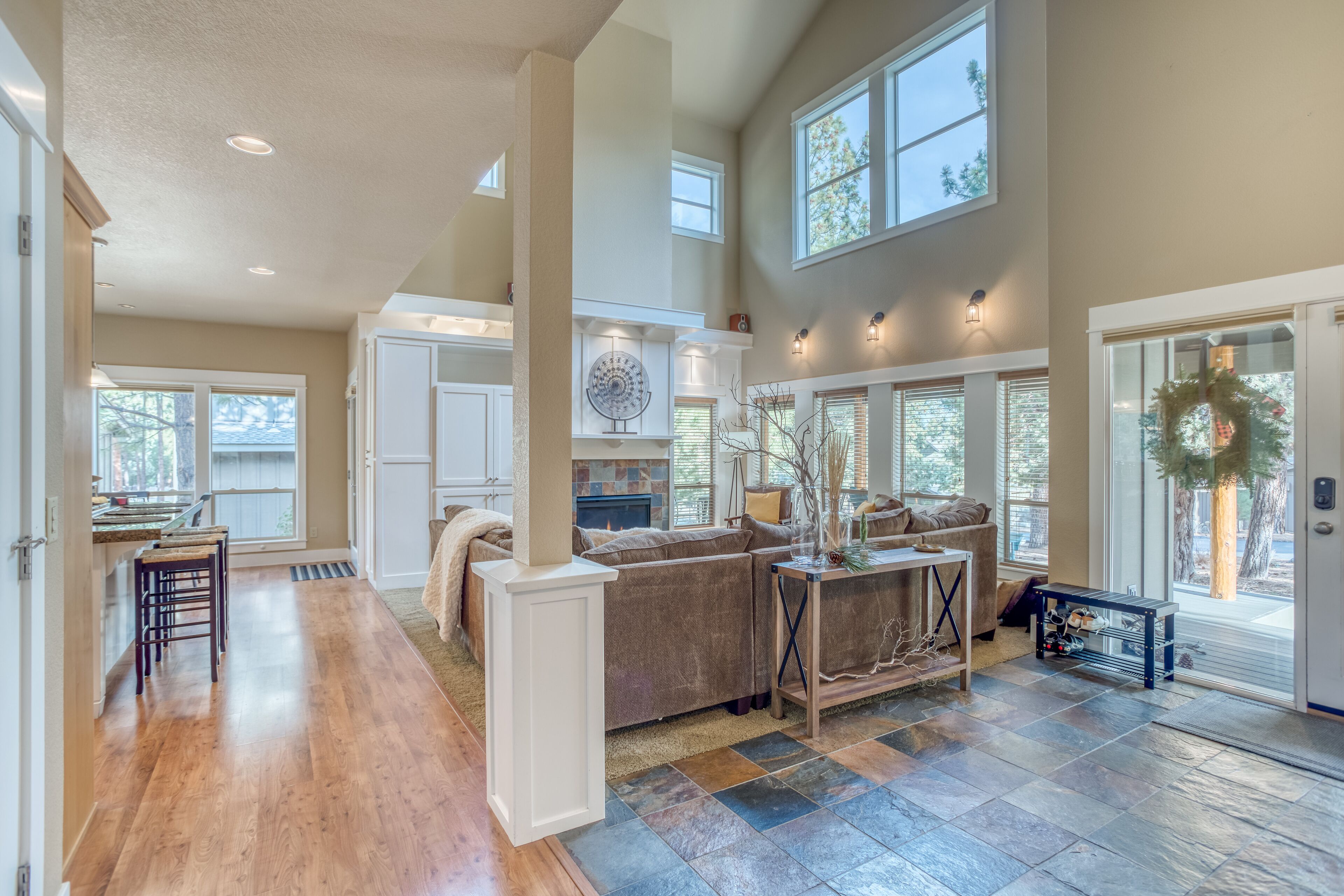 Gorgeous Home with Mt. Bachelor Village Amenities Perched Above Deschutes!