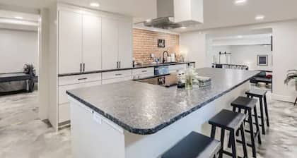 Old North End Retreat. Minutes to Garden of the Gods & Downtown. Pet Friendly