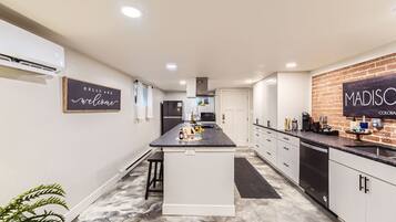 Tủ lạnh, lò vi sóng, lò nướng, bếp nấu