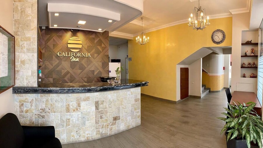 Hostal California Inn