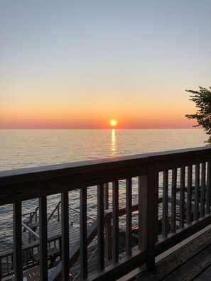 Property grounds - Lakefront Getaway at Renshaw Bay (Mannsville)