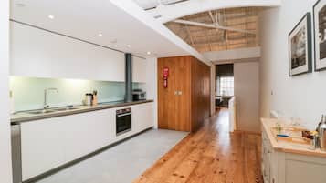 Cottage | Cuisine privée | Réfrigérateur, lave-vaisselle, bouilloire électrique, grille-pain