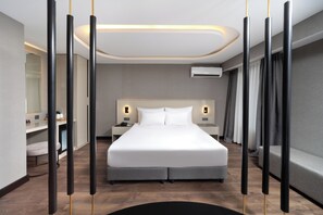 Premium bedding, minibar, in-room safe, desk