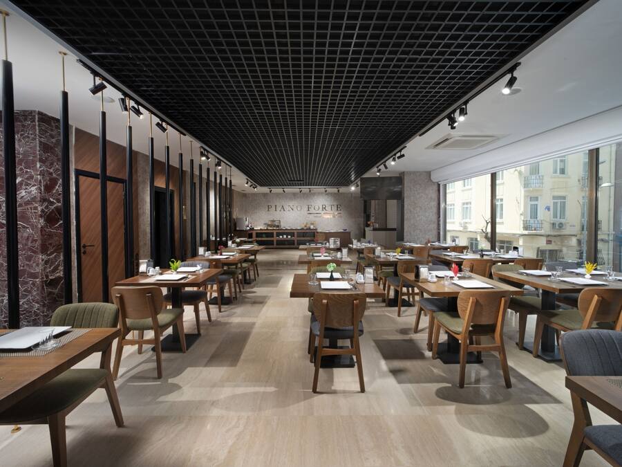 Dagelijks ontbijtbuffet (EUR 10 per persoon)