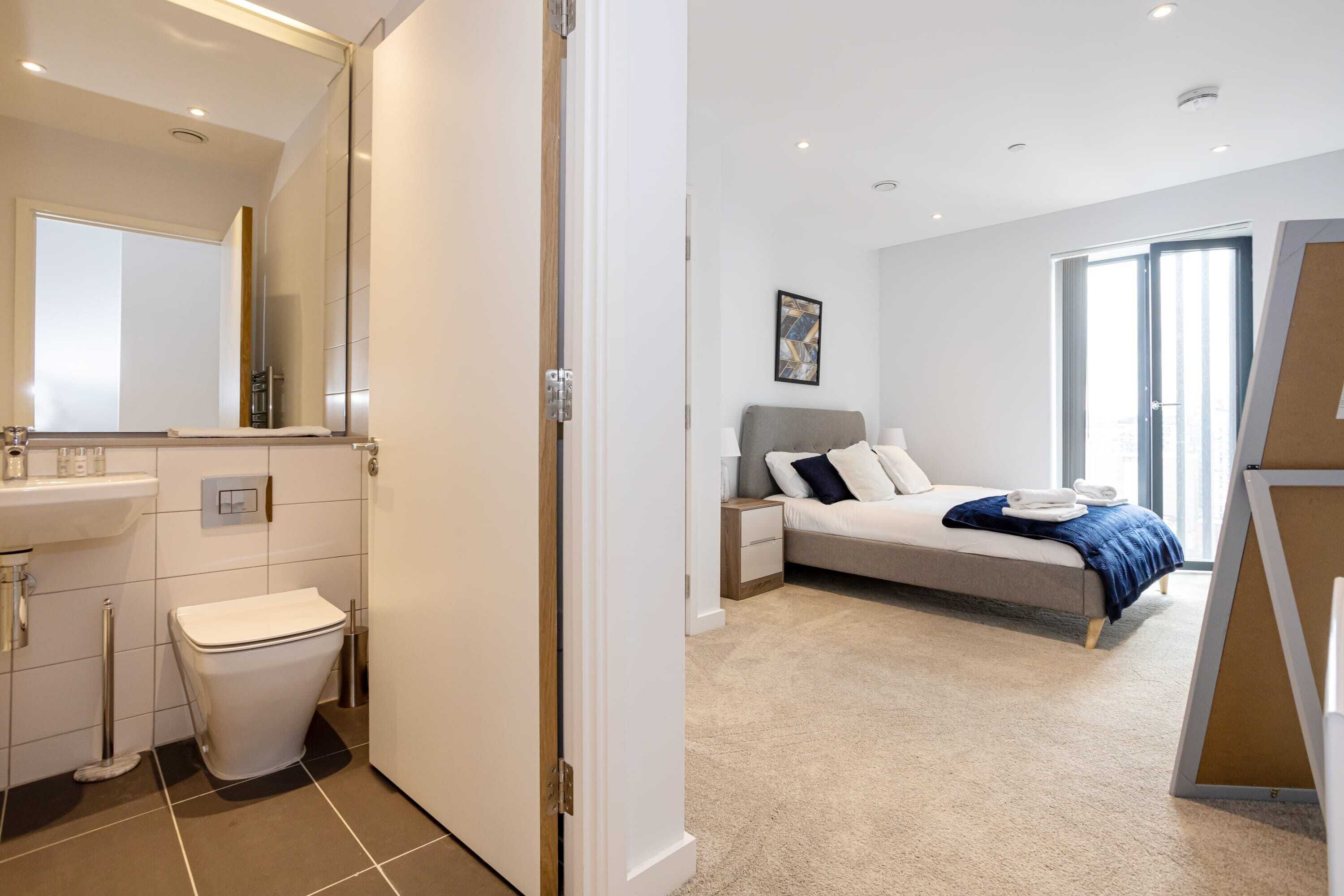 Stunning 2 Bedroom Apartment, Manchester