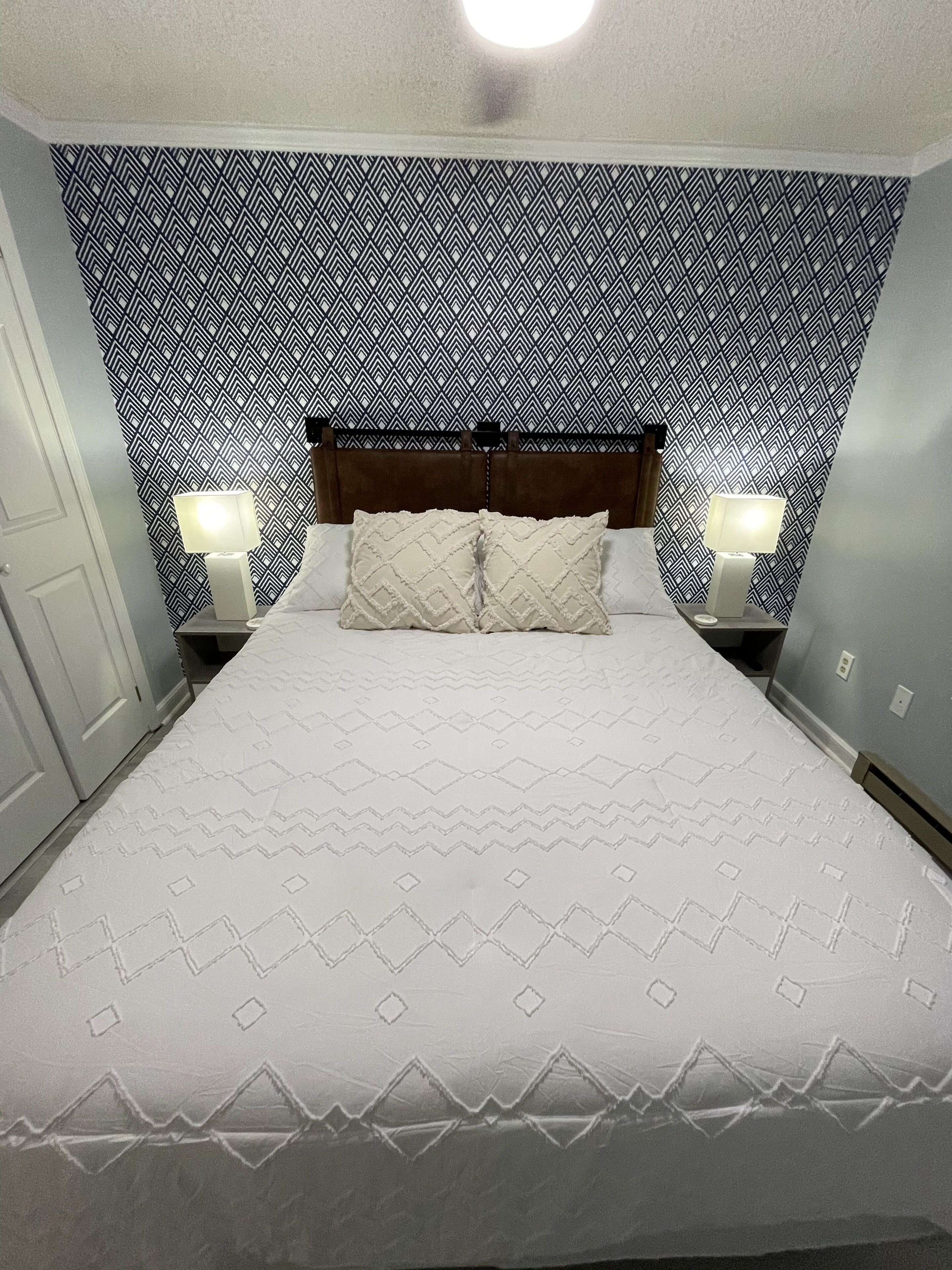 Top floor Ski-in/Ski-out 1 br at Snowshoe Mountain Lodge w/ NEW private balcony!