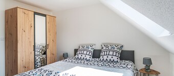 Gemütlich 6 - Two Bedroom Apartment, Sleeps 4