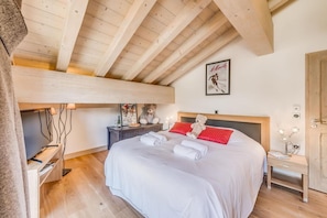 3 bedrooms, WiFi, bed sheets
