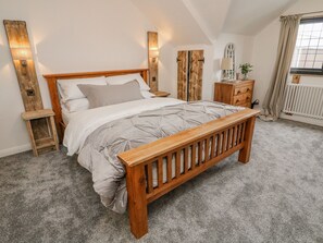 3 bedrooms, individually decorated, individually furnished, free WiFi