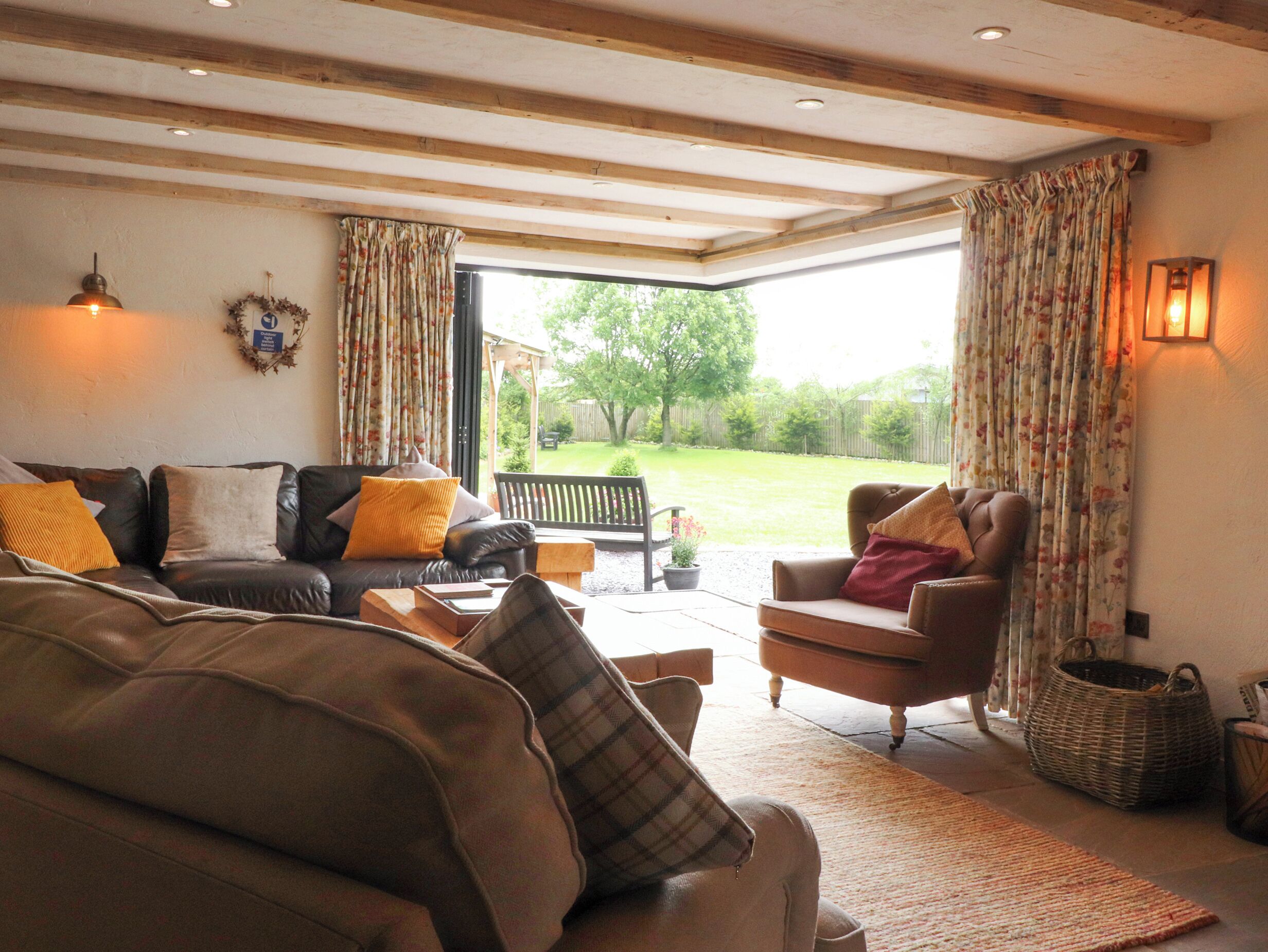 Cottage | Living area