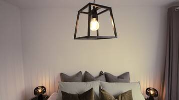 2 bedrooms, desk, iron/ironing board, travel cot