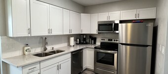 Cozy 2 Bedroom near the Springs