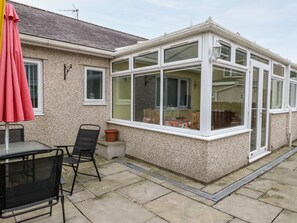 Balcony - 11 Bro Celyn (Holyhead)