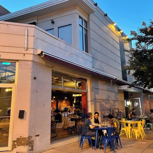 Luxe 2BD/2BA Townhouse in Hip Area - Near Metro