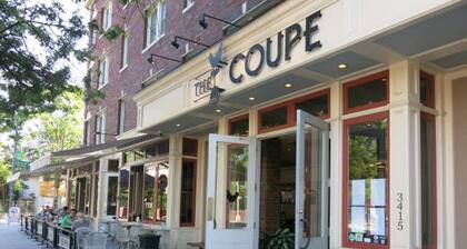 Luxe 2BD/2BA Townhouse in Hip Area - Near Metro