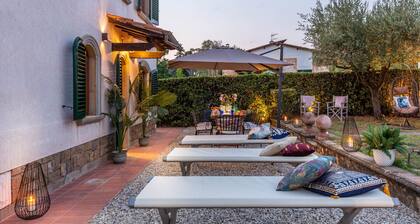 Villa Cesare, a Convenient 4 bedroom Villa with Pool close to Lucca Town