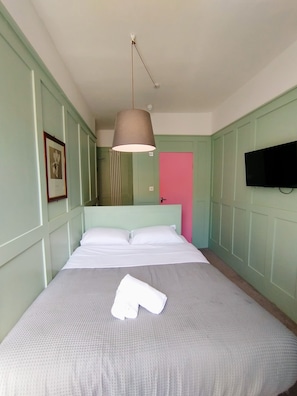 Free WiFi, bed sheets - The Willows (Brighton)