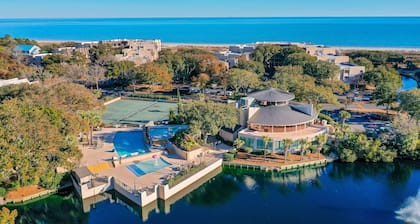 Renovated. Beautiful. Immaculate. Direct Ocean Front in Full Amenity Resort.