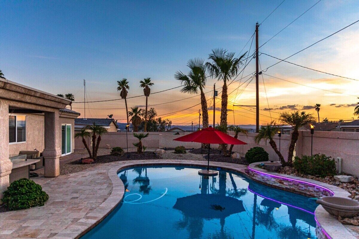 Desert Oasis w/ Heated Pool, Spa + Game Room