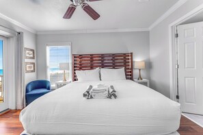 6 Schlafzimmer