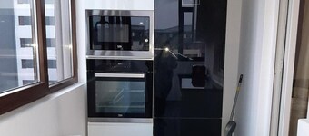 2 Bed-aircon-free Parking-city Centre