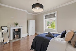 1 bedroom, iron/ironing board, Internet, bed sheets