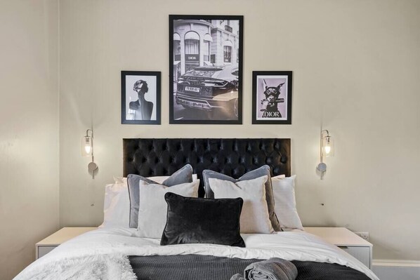 1 habitación, tabla de planchar con plancha, internet y ropa de cama 