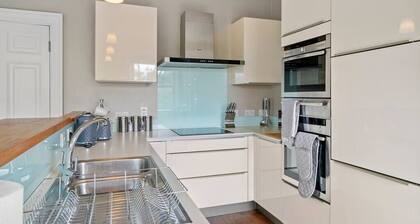 Luxury Yorkshire Apartment 4 - Parking