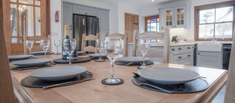 Pendeilo Villa - 5 Bedroom Holiday Home - Amroth