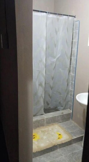 Shower - TKT2 Studio (Chaguanas)