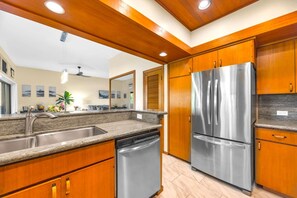 Unclassified image, 3 of 6, button