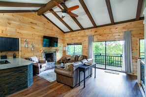 Smart-tv en een open haard