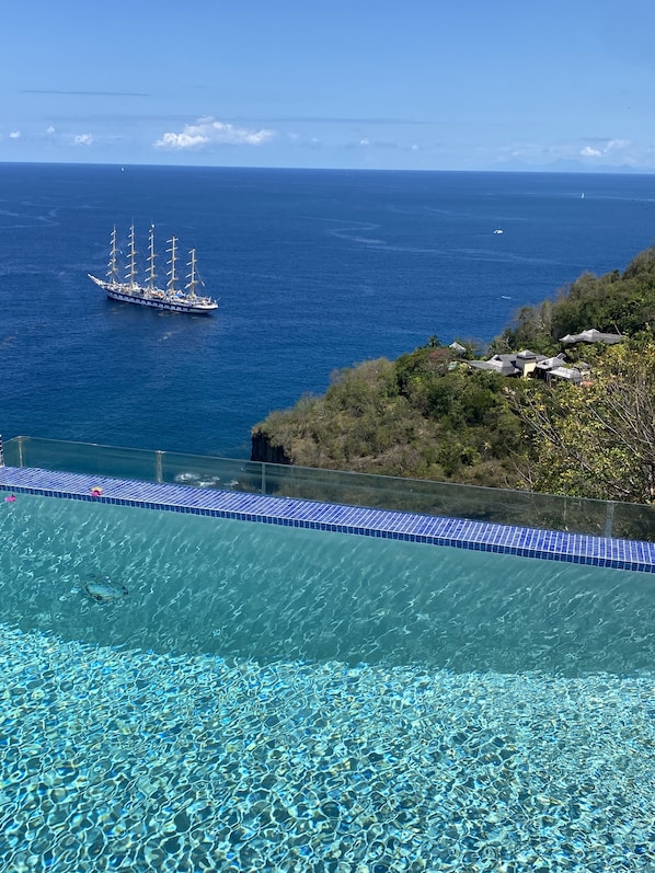 Outdoor pool - Chrissy Villa 1 Bedroom Penthouse (Castries)