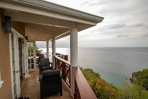 Terrace/patio - Chrissy Villa 1 Bedroom Penthouse (Castries)