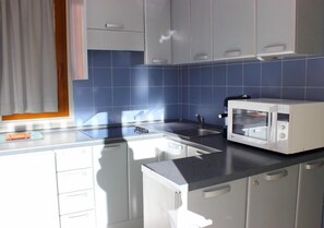 Refrigerador, microondas, lavavajillas