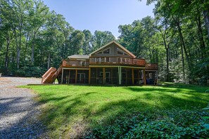 Exterior - Lakefront home with deck, hot tub, game room, kayaks, & fireplace (Bumpass)