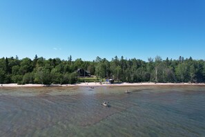 Beach nearby, sun-loungers, beach towels - Newly Constructed Cottage on Lake Superior Beachfront (Lake Linden)