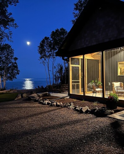 Newly Constructed Cottage on Lake Superior Beachfront