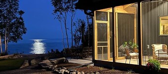 Newly Constructed Cottage on Lake Superior Beachfront
