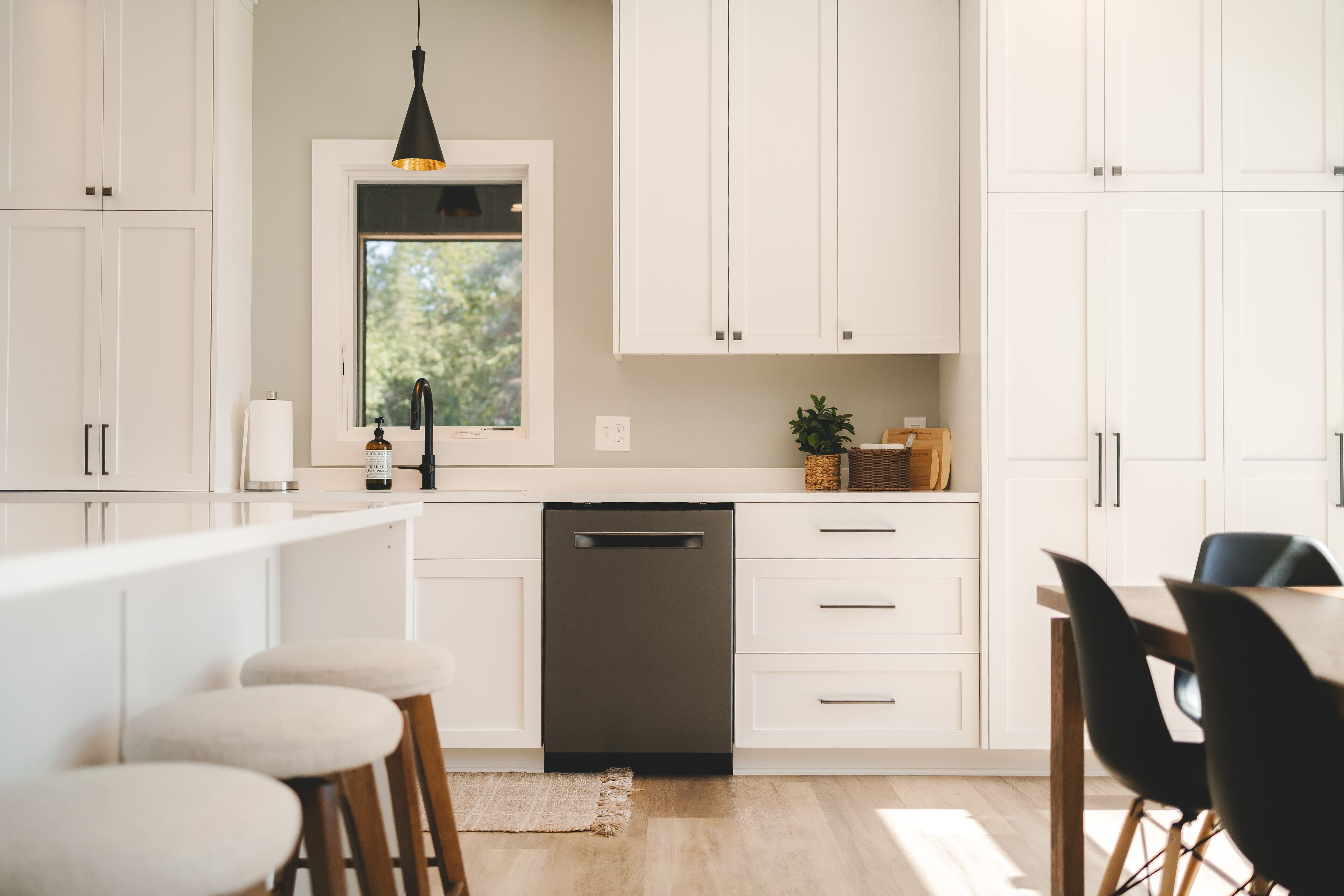 Newly Constructed Cottage on Lake Superior Beachfront