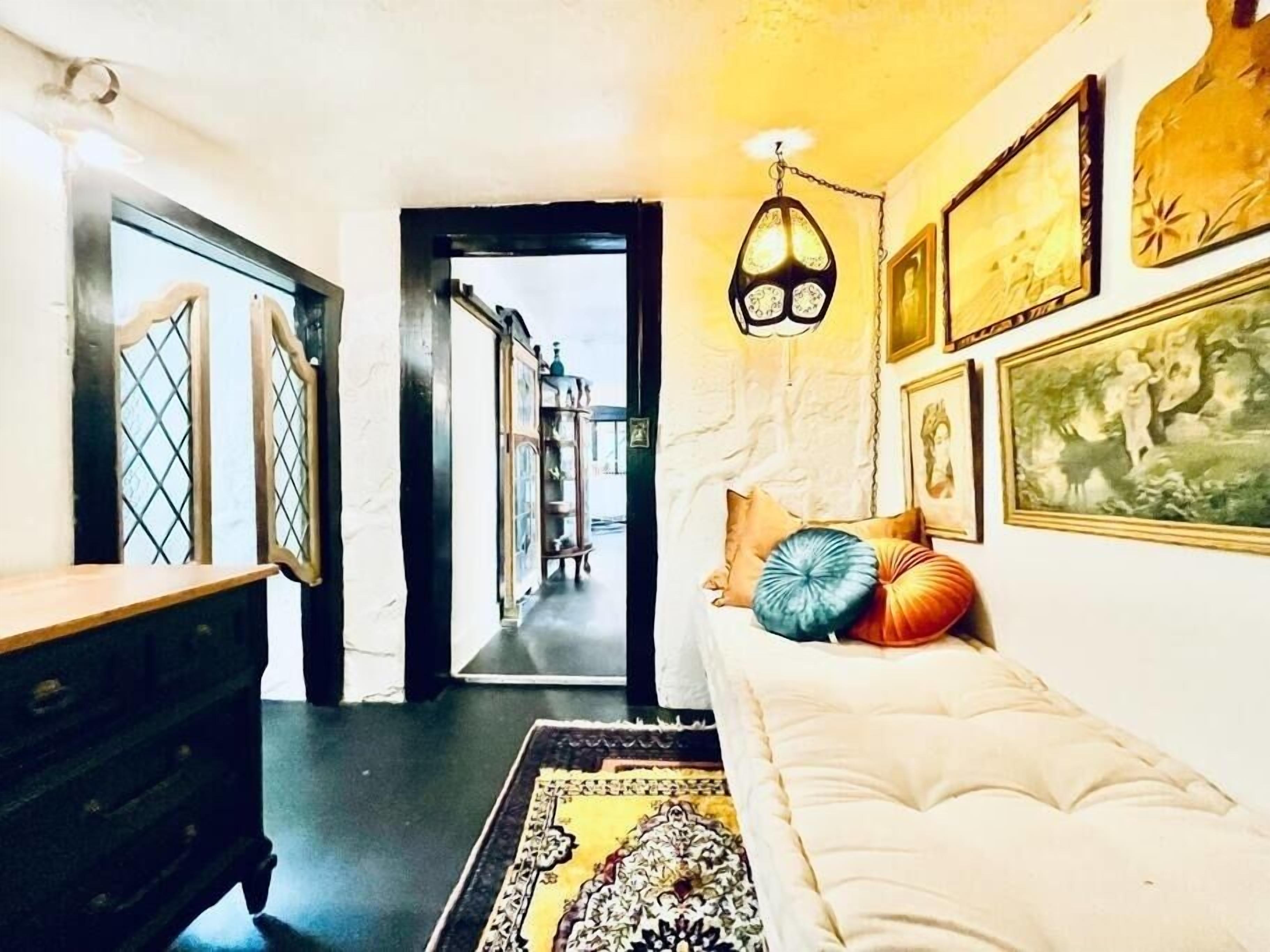 Downtown Cottage with Private Hot Tub