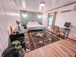 1 bedroom, desk, travel crib, free WiFi