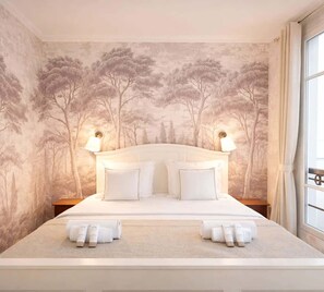 2 bedrooms, iron/ironing board, WiFi, bed sheets - Spacious & modern property in Le Marais (Paris)