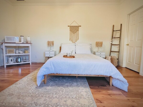 1 dormitorio, escritorio, wifi gratis y ropa de cama