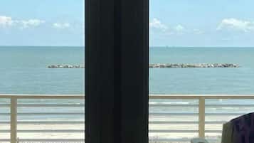 Vue sur la plage/lâocĂ©an