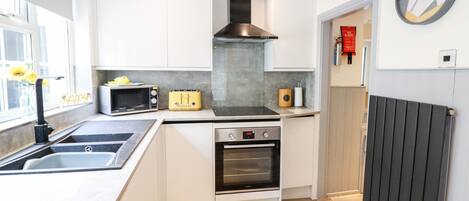 Fridge, dishwasher, electric kettle, toaster