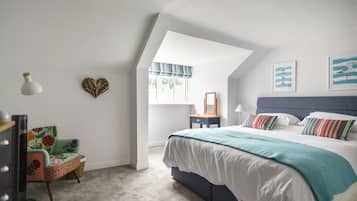 Cottage | 3 bedrooms, individually decorated, individually furnished, free WiFi