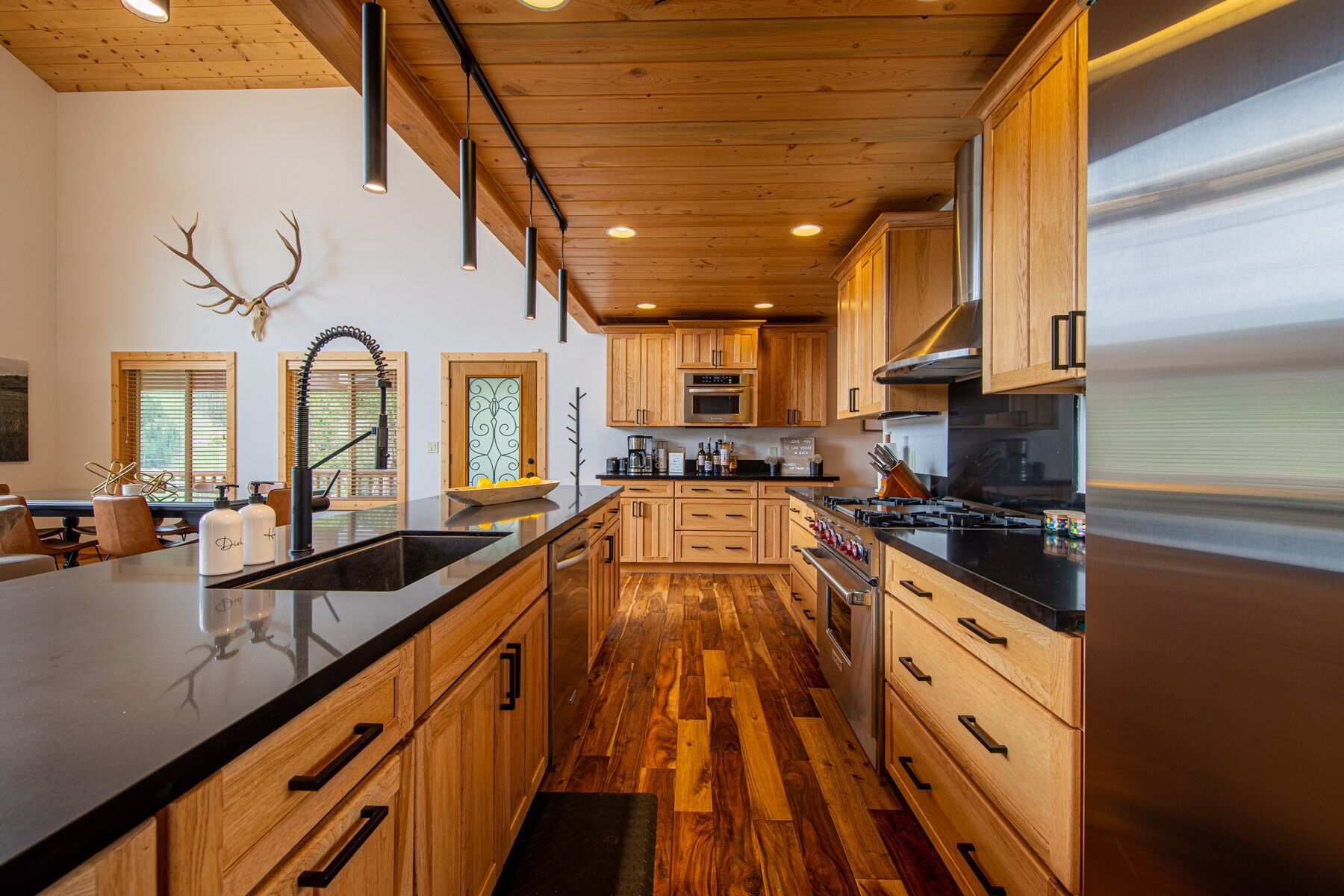 #GalindoGetaway3.0 Modern Mountain Estate