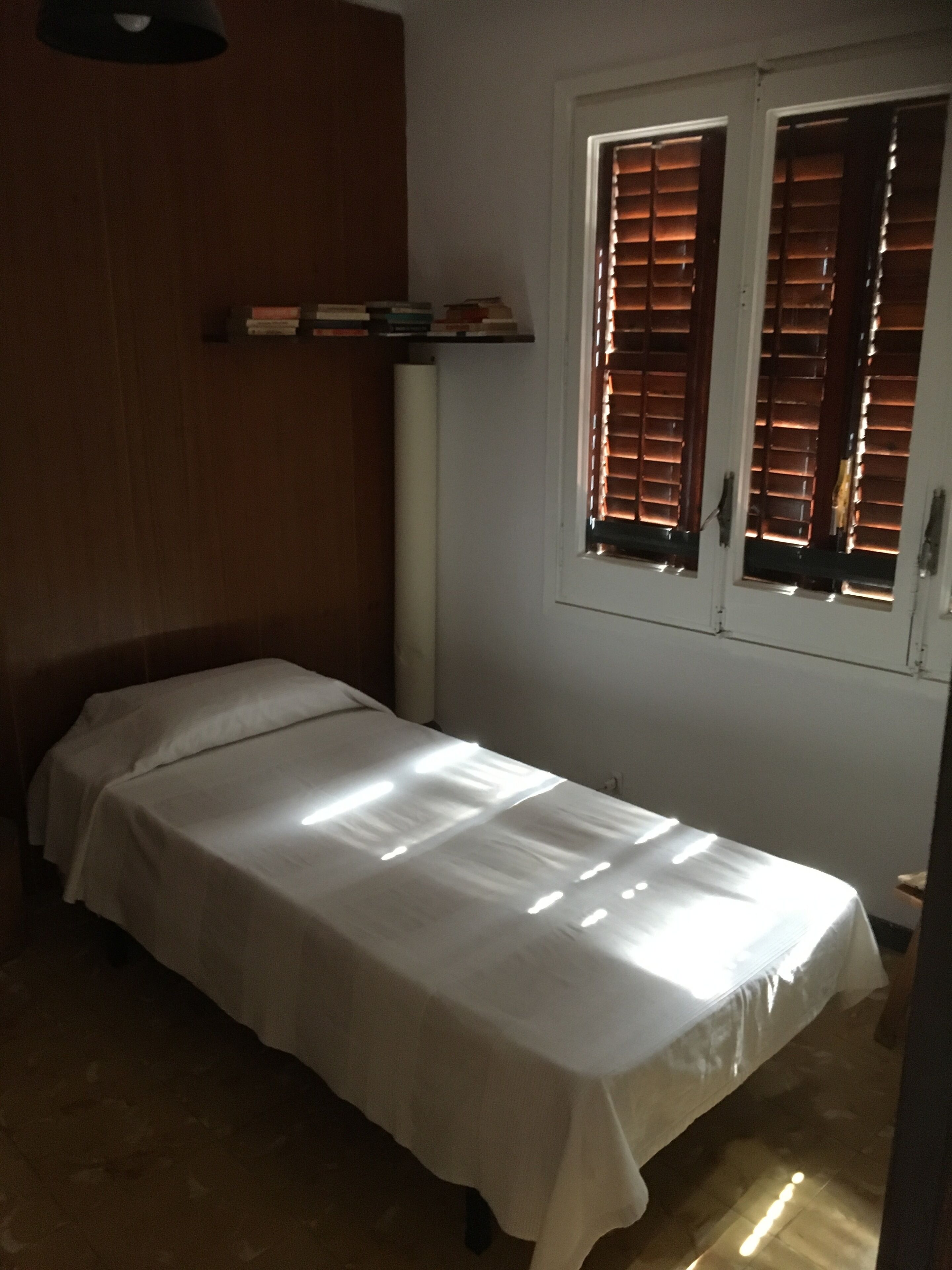 Piso rústico, amplio y al lado de la montaña de Montserrat